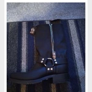 Double Hh boots New size 10